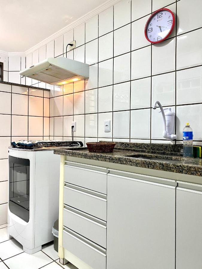 Apartment Apto Charmoso: Planalto With Ac, Wifi & Parking Dourados